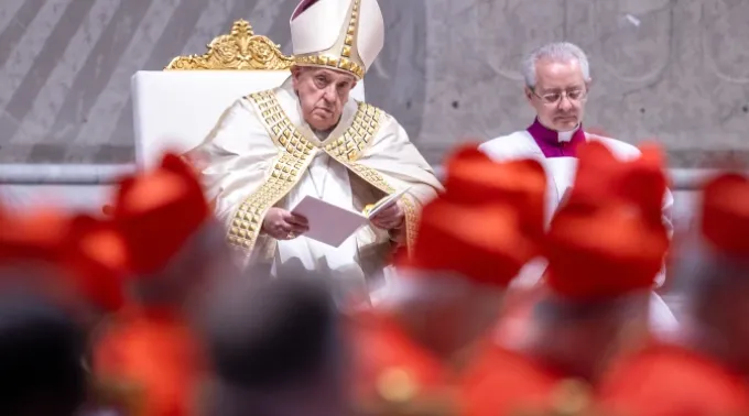 Papa Francisco durante a proclamação da bula do Jubileu 2025, perante os cardeais. ?? 