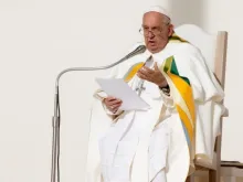 Papa Francisco hoje (29), na missa de encerramento da sua viagem a Bélgica, no estádio rei Balduíno