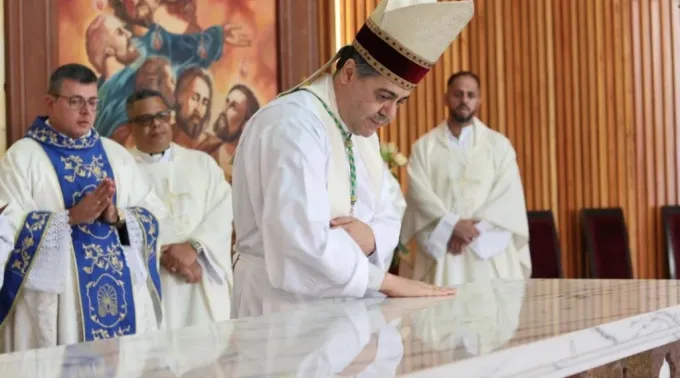 dedicação do novo altar do santuário Nossa Senhora Aparecida