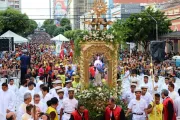 A procissão em honra à Nossa Senhora da Conceição, padroeira do Amazonas ocorreu ontem (8), em Manaus