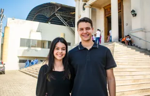 Os noivos Maysa Teixeira e Matheus Rinaldi