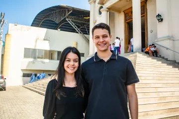 Os noivos Maysa Teixeira e Matheus Rinaldi