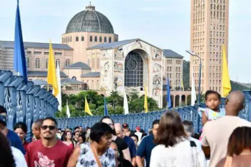 Devotos no santuário nacional de Aparecida