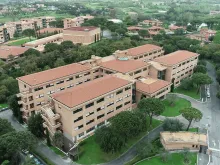 Sede em Roma do Ateneo Pontifício Regina Apostolorum (APRA).