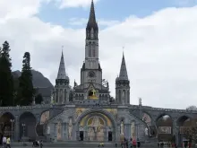 Basílica do Rosário no Santuário de Lourdes.