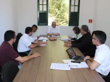 Dom Joel Portella Amado reunido com a Comissão Diocesana em Defesa da Vida.