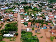 Mais de 260 famílias de Espinosa ficaram desalojadas depois das fortes chuvas no domingo, 12 de janeiro