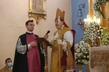 O excomungado falso bispo Pablo de Rojas e o falso padre José Ceacero.