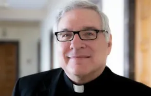 O padre Mark Lewis, SJ, reitor da Pontifícia Universidade Gregoriana.