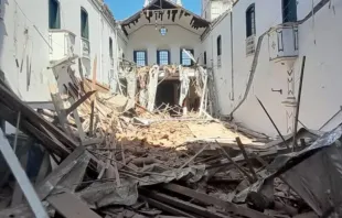 Desabamento do telhado da Igreja da Ordem Primeira do Carmo em Angra dos Reis (RJ).