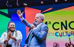 Presidente Lula com a ministra da cultura, Margareth Menezes na  4ª Conferência Nacional de Cultura (CNC), em Brasília