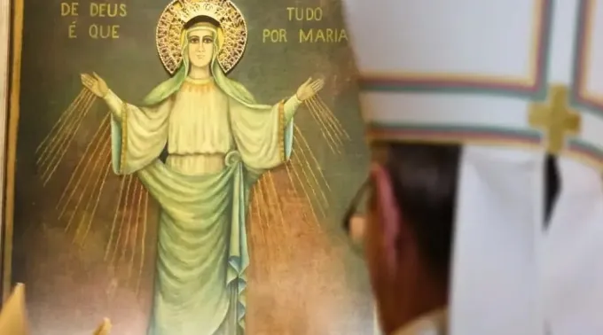 Nossa Senhora Medianeira