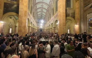 A urna com as relíquias de santa Teresinha estiveram em Higienópolis, no dia da festa da santa, 1º de outubro