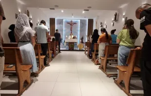 A capela Mãe do Amor fica dentro do shopping Mangabeira, em João Pessoa (PB)