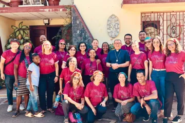 Os voluntários da expedição de 2024, na casa do bispo de Madagascar.