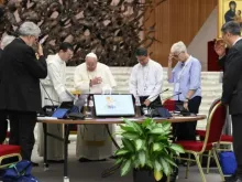 Papa Francisco durante uma congregação