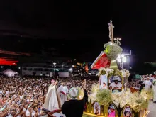 Multidão reunida no encerramento da Romaria do Bom Jesus da Lapa em 6 de agosto.