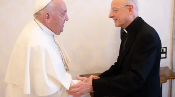 O papa Francisco recebe o prelado da Opus Dei, monsenhor Fernando Ocáriz. ?? 