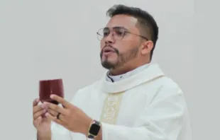 Padre Paulo Araújo da Silva.