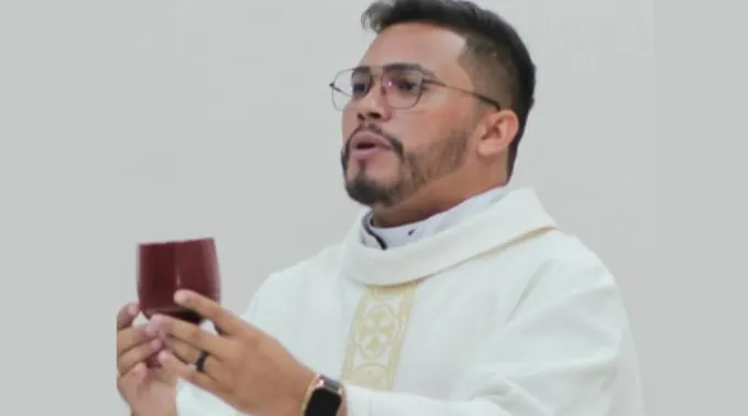 Padre Paulo Araújo da Silva. ?? 