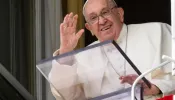 “É essencial” estar abertos à vida, diz papa Francisco aos esposos