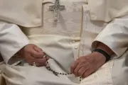 Papa Francisco reza o terço pelo dom da paz, na tarde de hoje na basílica de Santa Maria Maior, em Roma