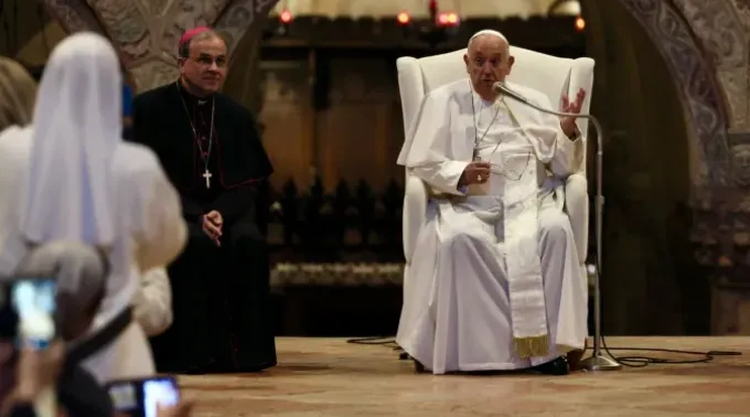 Papa Francisco no encontro com sacerdotes e religiosos em Verona