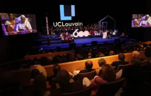 Papa Francisco encontrou-se com estudantes da Universidade Católica de Lovaina ontem (28), no terceiro dia da sua visita apostólica a Bélgica