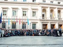 Participantes na VI Cúpula Transatlântica da Political Network for Values em Madri.