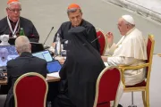 Papa Francisco participando das sessões do Sínodo.