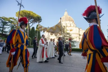 Celebram a festa dos santos protomártires de Roma no dia 27 de junho.