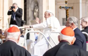 Papa Francisco hoje (29) na praça de São Pedro no Vaticano.