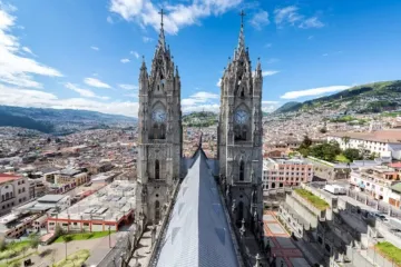 Basílica do Voto Nacional em Quito