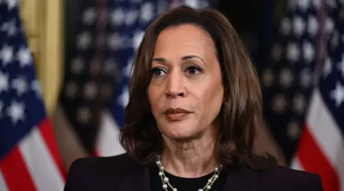 Kamala Harris fala a jornalistas ?? 