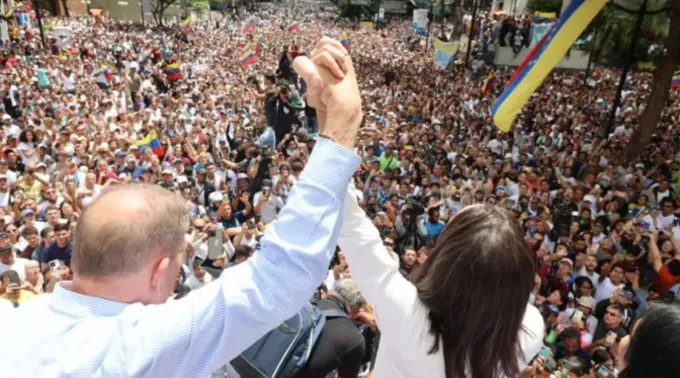 González Urrutia e María Corina Machado ?? 