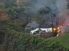 Destroços do avião que caiu na sexta-feira (9) em Vinhedo (SP).