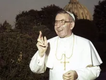 O beato papa João Paulo I nos jardins do Vaticano.