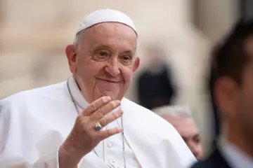 Papa Francisco em audiência geral na praça de São Pedro