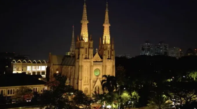 Catedral de Nossa Senhora da Assunção em Jacarta ?? 