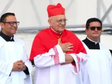 Cardeal Baltazar Porras, enviado do papa, momentos antes da missa de abertura do 53º Congresso Eucarístico Internacional no domingo (8) em Quito, Equador.