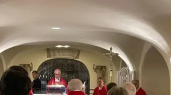 Cardenal Fisichella celebra missa no encontro dos Círculos de Discípulos de Bento XVI.