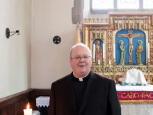 O reitor do santuário de Walsingham, padre Robert Billing. O dia da festa de Nossa Senhora de Walsingham foi celebrado ontem (24), na Inglaterra, pela primeira vez.