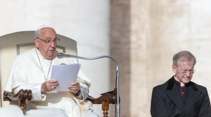 Papa Francisco na audiência geral de hoje no Vaticano ?? 