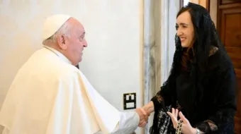 Papa Francisco recebe a vice-presidente da Argentina, Victoria Villaruel, hoje (14) no Vaticano.