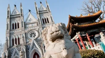 A Igreja do Salvador, também conhecida como Igreja Xishiku, no distrito Xicheng em Pequim, China.