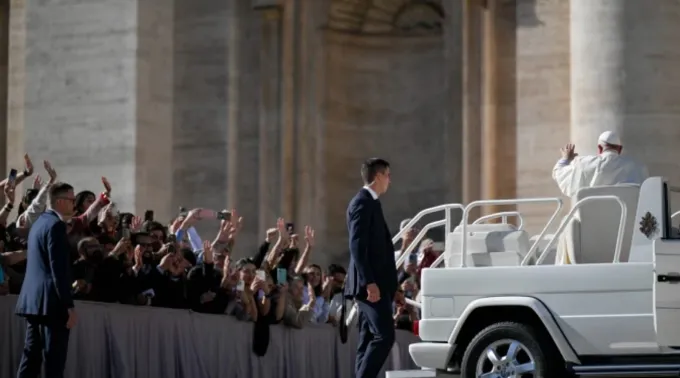 Papa Francisco em audiência geral no Vaticano ?? 