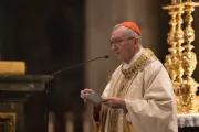 Cardeal Pietro Parolin celebra missa pela paz na Ucrânia na basílica de Santa Maria Maior, em Roma, em 17 de novembro de 2022.