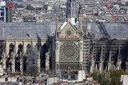 Catedral de Notre Dame de Paris, com a rosácea em destaque, em 25 de outubro de 2024.