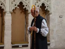 O arcebispo da Cantuária, Justin Welby, anunciou ontem (12) sua renúncia, ao dizer que assume "responsabilidade pessoal e institucional" pelo tratamento inadequado de uma série de casos de abuso de alto perfil na Igreja da Inglaterra e na confissão anglicana em outras partes do mundo desde que assumiu o poder em 2013