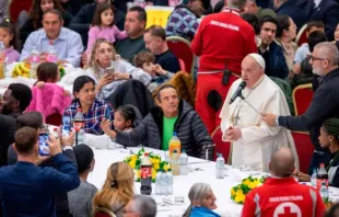 Papa Francisco ontem (17) em almoço no Dia Mundial dos Pobres 2024.